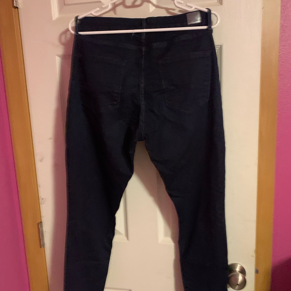 LEVIS  4 pairs for the price of one